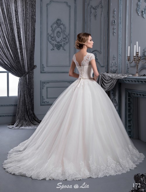 https://www.sposa-lia.com/images/stories/virtuemart/product/172       (3).jpg